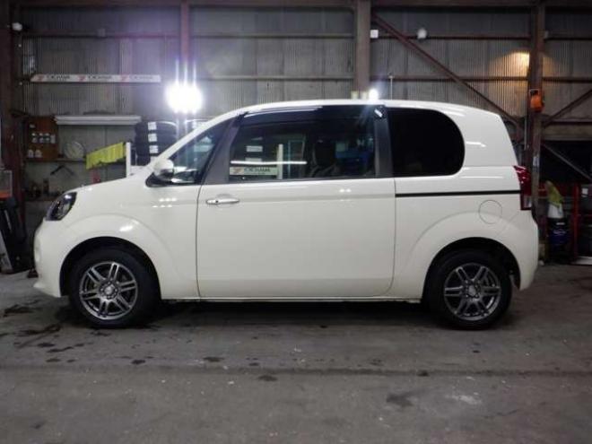 ポルテ1.5 F 4WD　ナビ・TV・B/T・Bカメラ・パワスラ・ETC・ワイパーデアイサー・ライトレベライザー・社外エンスタ・フォグランプ・社外15インチAW 1500