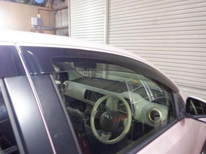 パッソ1.0 プラスハナ Gパッケージ 4WD　本州仕入　4WD　ナビ　フルセグTV　Bluetoothオーディオ　バックカメラ　ETC　フォグランプ　ライトレベライザー　ドアバイザー　スマートキー 1000