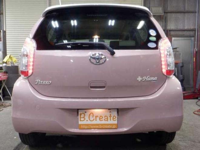 パッソ1.0 プラスハナ Gパッケージ 4WD　本州仕入　4WD　ナビ　フルセグTV　Bluetoothオーディオ　バックカメラ　ETC　フォグランプ　ライトレベライザー　ドアバイザー　スマートキー 1000