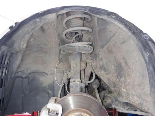 アイシス1.8 プラタナ 4WD　ナビ・TV・B/T・Bカメラ・パワスラ・寒冷地仕様・クリアランスソナー・ETC・リアヒーター・スマートキー・プッシュスタート・社外エンスタ・フォグランプ・オートエアコン 1800