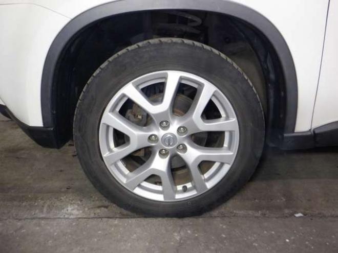 エクストレイル2.0 20Xtt 4WD　ナビ・TV・B/T・Bカメラ・後期型・カプロンシート・キセノン・全席シートヒーター・クルコン・インテリキー・純正AW・フォグランプ・ルーフレール・ETC 2000