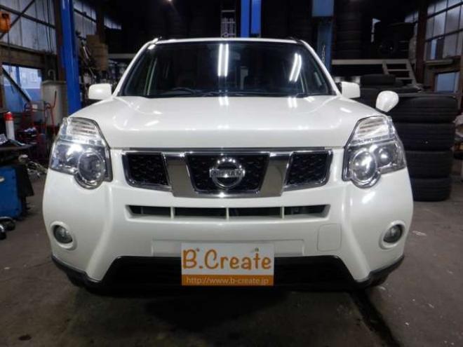 エクストレイル2.0 20Xtt 4WD　ナビ・TV・B/T・Bカメラ・後期型・カプロンシート・キセノン・全席シートヒーター・クルコン・インテリキー・純正AW・フォグランプ・ルーフレール・ETC 2000