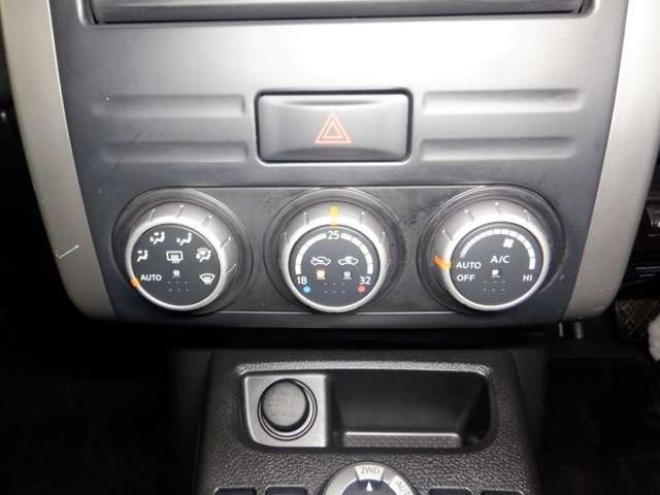 エクストレイル2.0 20Xtt 4WD　ナビ・TV・B/T・Bカメラ・後期型・カプロンシート・キセノン・全席シートヒーター・クルコン・インテリキー・純正AW・フォグランプ・ルーフレール・ETC 2000