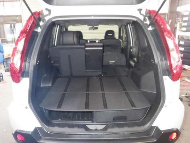 エクストレイル2.0 20Xtt 4WD　ナビ・TV・B/T・Bカメラ・後期型・カプロンシート・キセノン・全席シートヒーター・クルコン・インテリキー・純正AW・フォグランプ・ルーフレール・ETC 2000