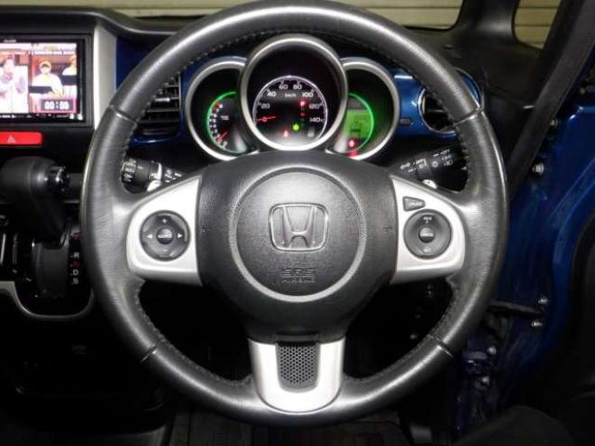 N-BOXG ターボLパッケージ 2トーンカラースタイル 4WD　ナビ・TV・Bカメラ・両側パワスラ・ETC 660