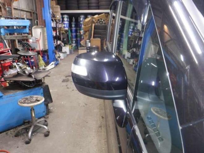 ステップワゴン2.0 スパーダ Z 4WD　ナビ・TV・Bカメラ・B/T・両側電動・スマートキー・ETC・HID・フルフラットシート・VSA・ミラーヒーター・ワイパーデアイサー・リアヒーター・オートライト 2000