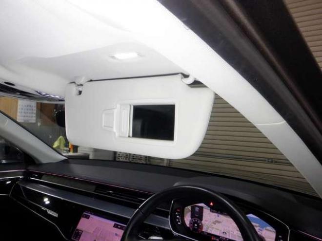 アウディA8 55 TFSI クワトロ 4WD　本州仕入・ナビ・TV・B/T・サンルーフ・黒革・360°カメラ・LEDヘッドライト・後席リモート・BANG&OLUSENサウンド・電動トランク・全席電動シート・全席パワークロージングドア・ヘッドアップディスプレイ 3000