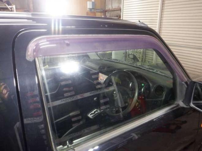 ジムニークロスアドベンチャー XC 4WD　本州仕入・ナビ・TV・B/T・シートヒーター・キーレス・ミラーヒーター・ターボ・ライトレベライザー・ETC・ドアバイザー・電動格納ミラー・16インチ社外AW・フォグランプ 660