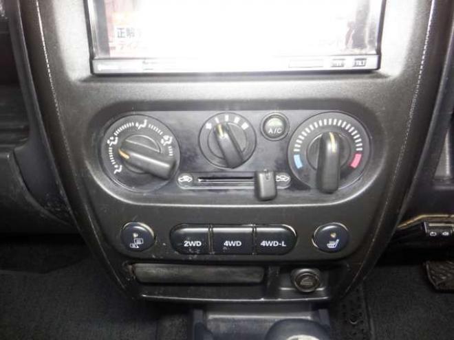 ジムニークロスアドベンチャー XC 4WD　本州仕入・ナビ・TV・B/T・シートヒーター・キーレス・ミラーヒーター・ターボ・ライトレベライザー・ETC・ドアバイザー・電動格納ミラー・16インチ社外AW・フォグランプ 660