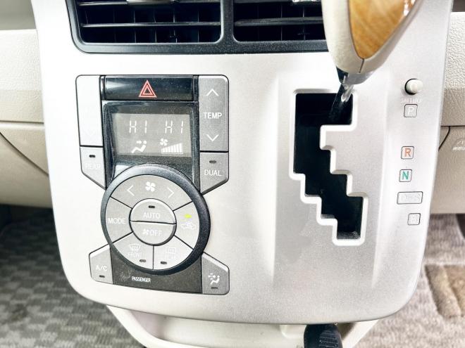 ノア2.0S Gエディション 4WD　ローンが不安な方＜優遇ローン＞両側パワースライドドア　純正ナビ　ワンセグ　バックカメラ 4WD