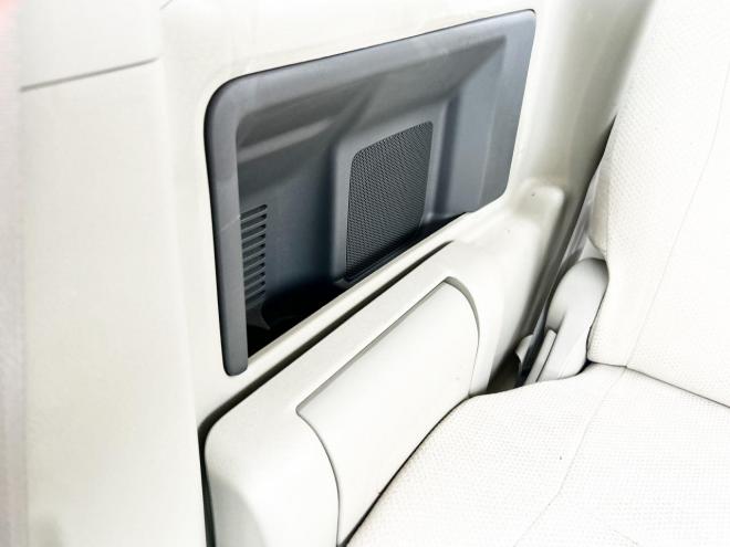 ノア2.0S Gエディション 4WD　ローンが不安な方＜優遇ローン＞両側パワースライドドア　純正ナビ　ワンセグ　バックカメラ 4WD