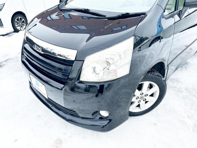 ノア2.0S Gエディション 4WD　ローンが不安な方＜優遇ローン＞両側パワースライドドア　純正ナビ　ワンセグ　バックカメラ 4WD