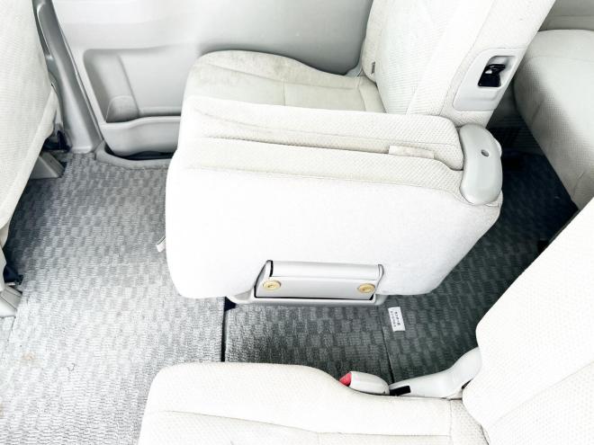 ノア2.0S Gエディション 4WD　ローンが不安な方＜優遇ローン＞両側パワースライドドア　純正ナビ　ワンセグ　バックカメラ 4WD