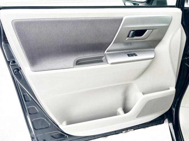 ノア2.0S Gエディション 4WD　ローンが不安な方＜優遇ローン＞両側パワースライドドア　純正ナビ　ワンセグ　バックカメラ 4WD