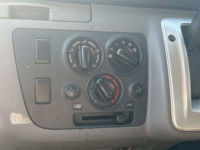 キャラバンNV350 2.5 DX ロングボディ ディーゼルターボ 4WD　 2500