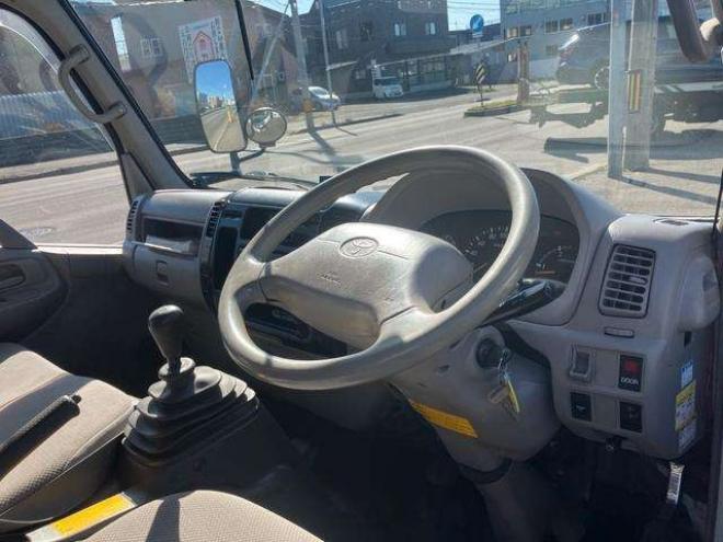 トヨエース4.0 フルジャストロー ディーゼルターボ 4WD　リヤカメラ　パネルバン　テレビ 4000