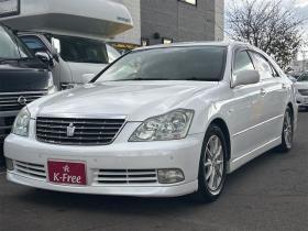 クラウン　ロイヤル 3.0 ロイヤルサルーン i-Four 4WD　ドライブレコーダー　オートクルーズコントロール　バックカメラ　ナビ　エアロ　HID　スマートキー　電動格納ミラー　盗難防止システム　衝突安全ボディ 3000