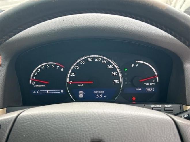 クラウンロイヤル 3.0 ロイヤルサルーン i-Four 4WD　ドライブレコーダー　オートクルーズコントロール　バックカメラ　ナビ　エアロ　HID　スマートキー　電動格納ミラー　盗難防止システム　衝突安全ボディ 3000