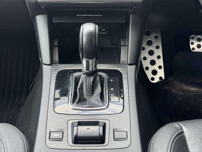 レガシィB4 2.5 リミテッド 4WD　ナビ　TV　Bカメラ　Bluetooth 2500