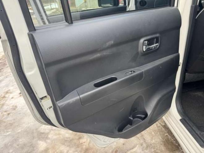 ピクシススペースカスタム X 4WD　夏冬タイヤ　ナビ　TV　HID　Bluetooth 660