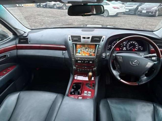 レクサスLS 460 Iパッケージ　 2WD 4600