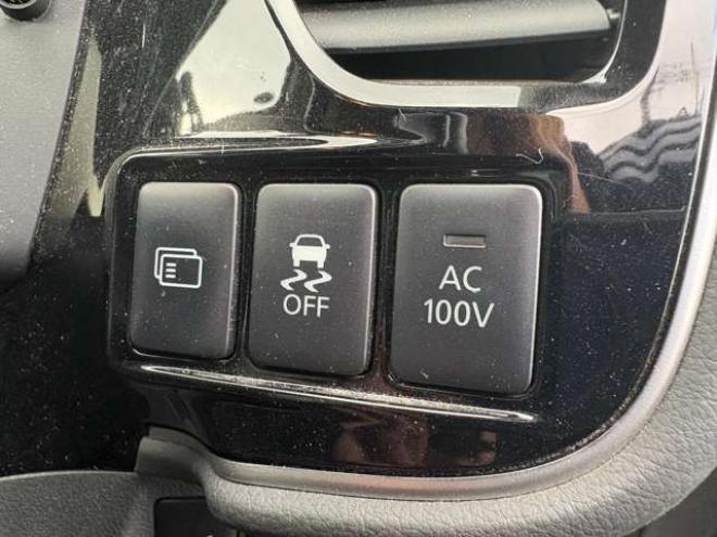 アウトランダーPHEV2.0 G ナビパッケージ 4WD　 2000