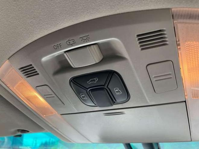 ヴェルファイア2.4 Z ゴールデンアイズII 4WD　 2400