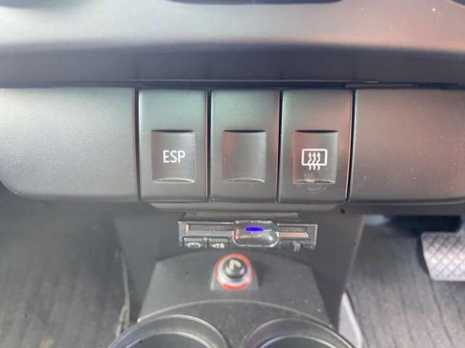 ニュービートルニュービートル　 正規輸入車 2WD 2000