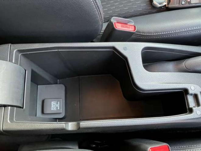 フィット1.5 ハイブリッド Lパッケージ 4WD　 1500