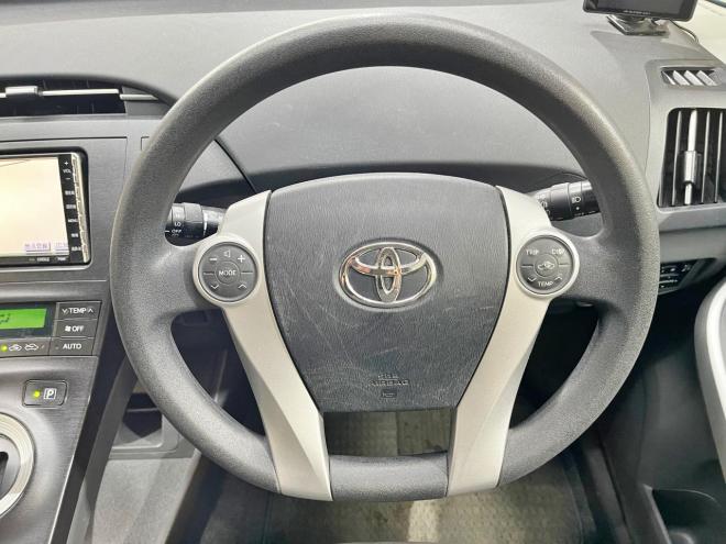 プリウス1.8S 5年保証 スマキー ナビ Bカメ 前後ドラレコ ETC 寒冷地仕様 禁煙 車検整備2年付