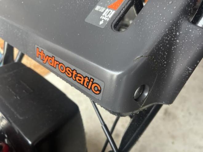 除雪機ホンダ　8馬力　HS870 点検整備塗装済　試運転OK! 江別市隣接市区町村は配送無料12/15～