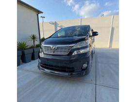 ヴェルファイア　ロイヤルラウンジ希少最上級グレード車 本州車寒冷地仕様済 ナビTVバックカメラ ツインムーンルーフ 本革シート 4人乗 フリップダウンモニター 32インチリアモニター リアマッサージ機シート ワンオーナー 美車 車検新規2年付 即乗りOK！ 4WD 3500 5Dr