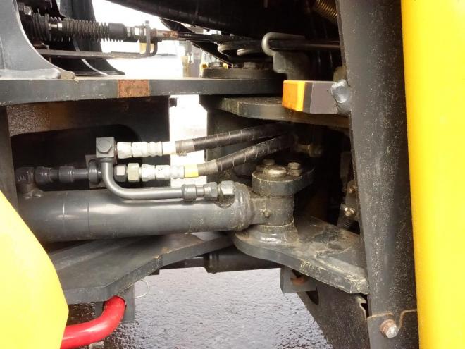 ホイールローダコマツ WA40-8　バケット容量0.5m3　