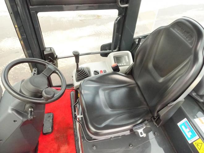 ホイールローダコマツ WA40-8　バケット容量0.5m3　