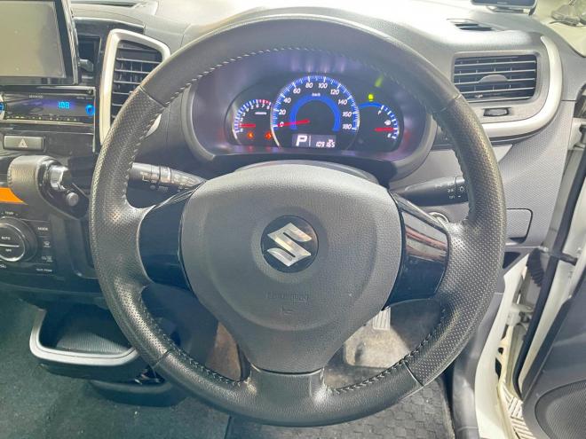 ソリオ1.2ブラック&ホワイトⅡ 4WD 5年保証 スマキー パワスラ ナビTV 寒冷地仕様 禁煙 車検整備2年付 修復歴無