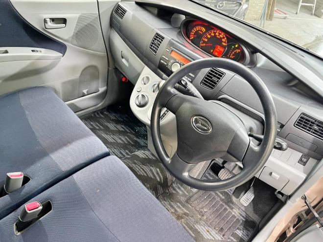 ムーヴ660メモリアルエディション 4WD 5年保証 スマキー 寒冷地仕様 禁煙 車検整備2年付 修復歴無