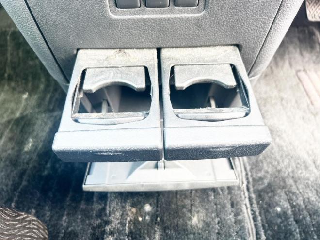 エルグランド2.5 250ハイウェイスター 4WD　 ローンが不安な方＜優遇ローン＞本州仕入　寒冷地仕様　パワースライドドア　純正ナビ 4WD