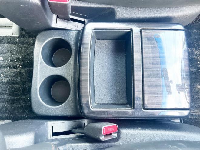 エルグランド2.5 250ハイウェイスター 4WD　 ローンが不安な方＜優遇ローン＞本州仕入　寒冷地仕様　パワースライドドア　純正ナビ 4WD