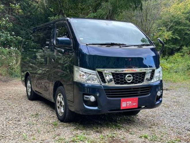 キャラバンNV350 2.5 プレミアムGX ロングボディ ディーゼルターボ 4WD　パワステ　パワーウィンドウ　純正ナビ　社外アルミ　ABS　リアヒーター　フルセグ　バックカメラ　ETC　キーレス　両側スライドドア 2500