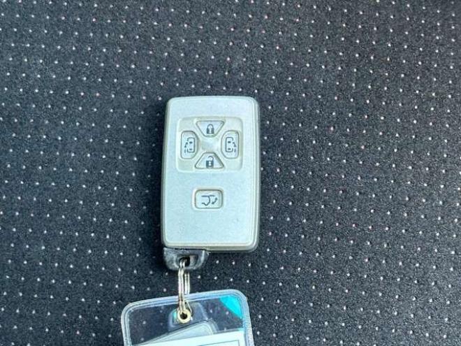 ヴェルファイア3.5 Z プラチナセレクションII 4WD　両側電動スライドドア　パワステ　パワーウィンドウ　ABS　クルーズコントロール　電動リアゲート　地デジナビ　バックカメラ　ETC　キーレス　純正アルミ　3列シート　後席モニター 3500