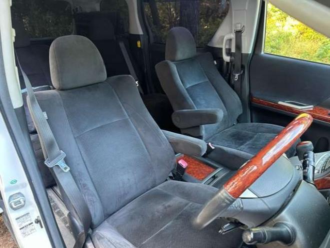 ヴェルファイア3.5 Z プラチナセレクションII 4WD　両側電動スライドドア　パワステ　パワーウィンドウ　ABS　クルーズコントロール　電動リアゲート　地デジナビ　バックカメラ　ETC　キーレス　純正アルミ　3列シート　後席モニター 3500