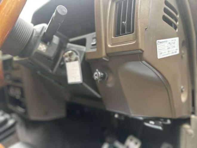 サファリ4.2 エクストラ標準ルーフAD ディーゼル 4WD　リフトアップ　リアヒーター　社外サンルーフ　ドライブレコーダー　ETC　可倒式リアシート　パワステ　社外アルミホイール　社外オーディオ　マッドタイヤ　全塗装済　ターボ 4200