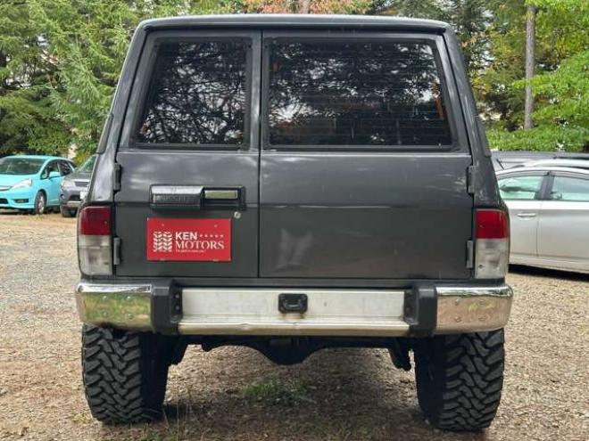 サファリ4.2 エクストラ標準ルーフAD ディーゼル 4WD　リフトアップ　リアヒーター　社外サンルーフ　ドライブレコーダー　ETC　可倒式リアシート　パワステ　社外アルミホイール　社外オーディオ　マッドタイヤ　全塗装済　ターボ 4200