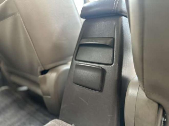 ハイラックスサーフ2.7 SSR-X プレミアムセレクション 4WD　リフトアップ　ETC　バックカメラ　社外ナビ　パワーウィンドウ　パワステ　ABS　全塗装済 2700