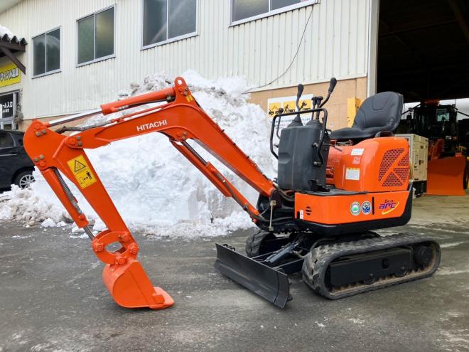 バックホー日立　中古　ミニユンボ　ZX8U-2　建機