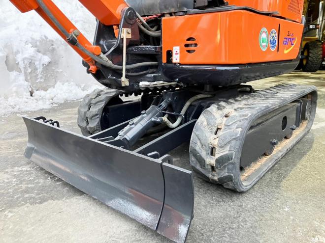 バックホー日立　中古　ミニユンボ　ZX8U-2　建機