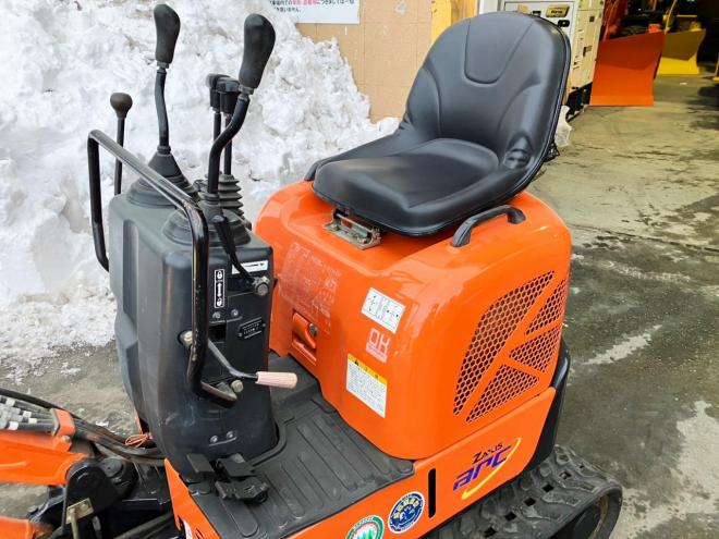 バックホー日立　中古　ミニユンボ　ZX8U-2　建機