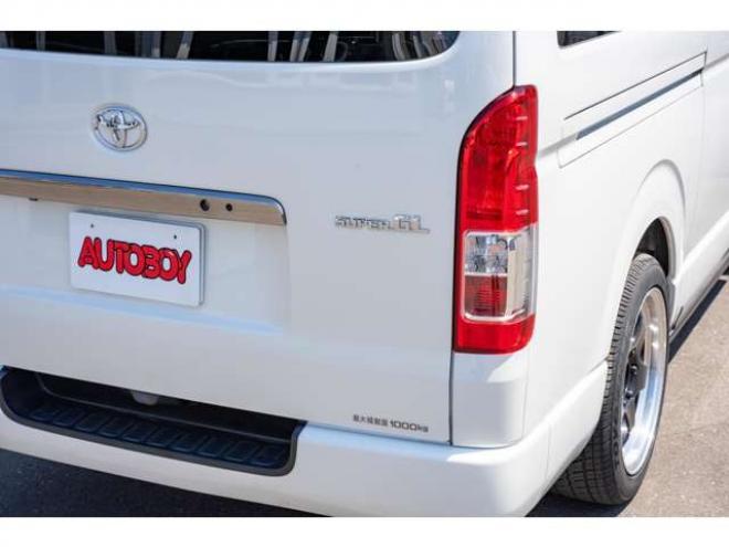 ハイエースバン2.8 スーパーGL ダークプライムII ロングボディ ディーゼルターボ 4WD　モデリスタフロントスポイラー　ワーク18インチAW　8インチナビTV 両側電動パワースライドドア 415COBRAフラットキット(ベッドキット) 2800