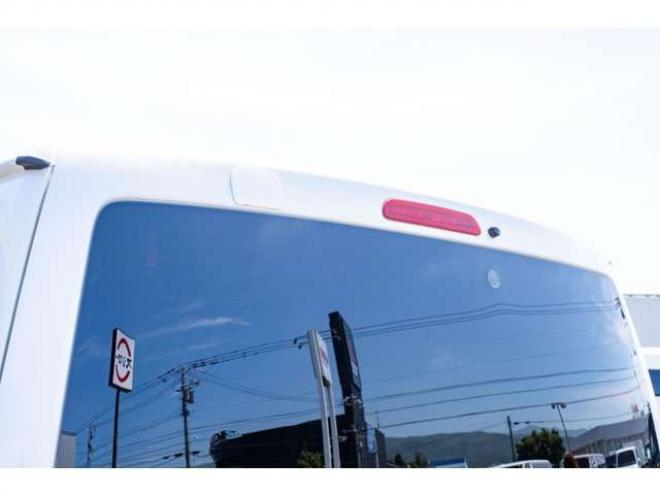 ハイエースバン2.8 スーパーGL ダークプライムII ロングボディ ディーゼルターボ 4WD　ESSEXカスタム　FリップスポイラーVer.4　サイドライナー　クワトロリアバンパー　プログレスIバッドパネル　17インチELホイール　ヨコハマPARADA　415COBRAフラットキット 2800