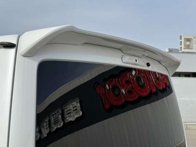 ハイエースバン2.8ダークプライムIIマルチロールトランスポータータイプIロングディーゼルターボ4WD　寒冷地仕様　ワンオーナー　ESSEX　ENCM17インチアルミ　ヨコハマパラダ　ESSEXフロントリップスポイラー　ローフォルムフェンダー　ローダウン　パワースライドドア　LEDテールランプ 2800